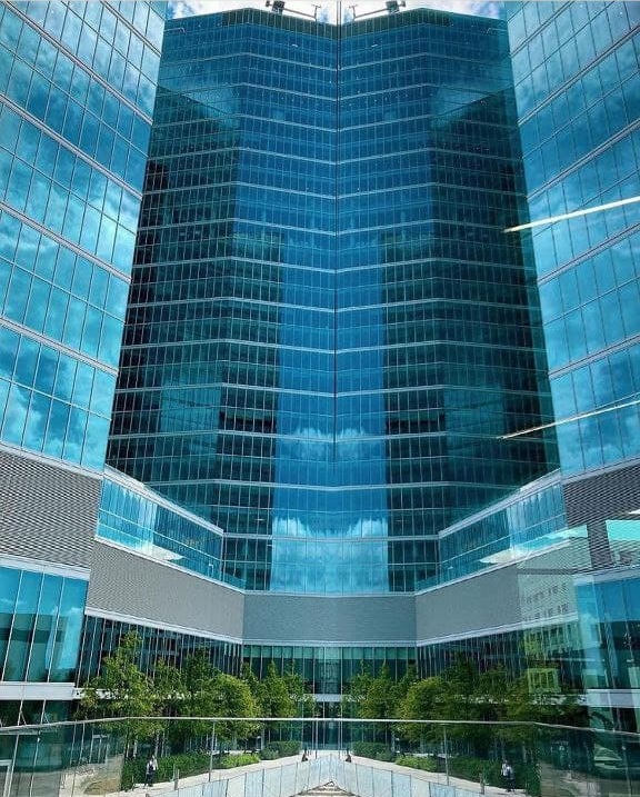شرکت تولیدی مهندسی پارتوآ - نما شیشه ای