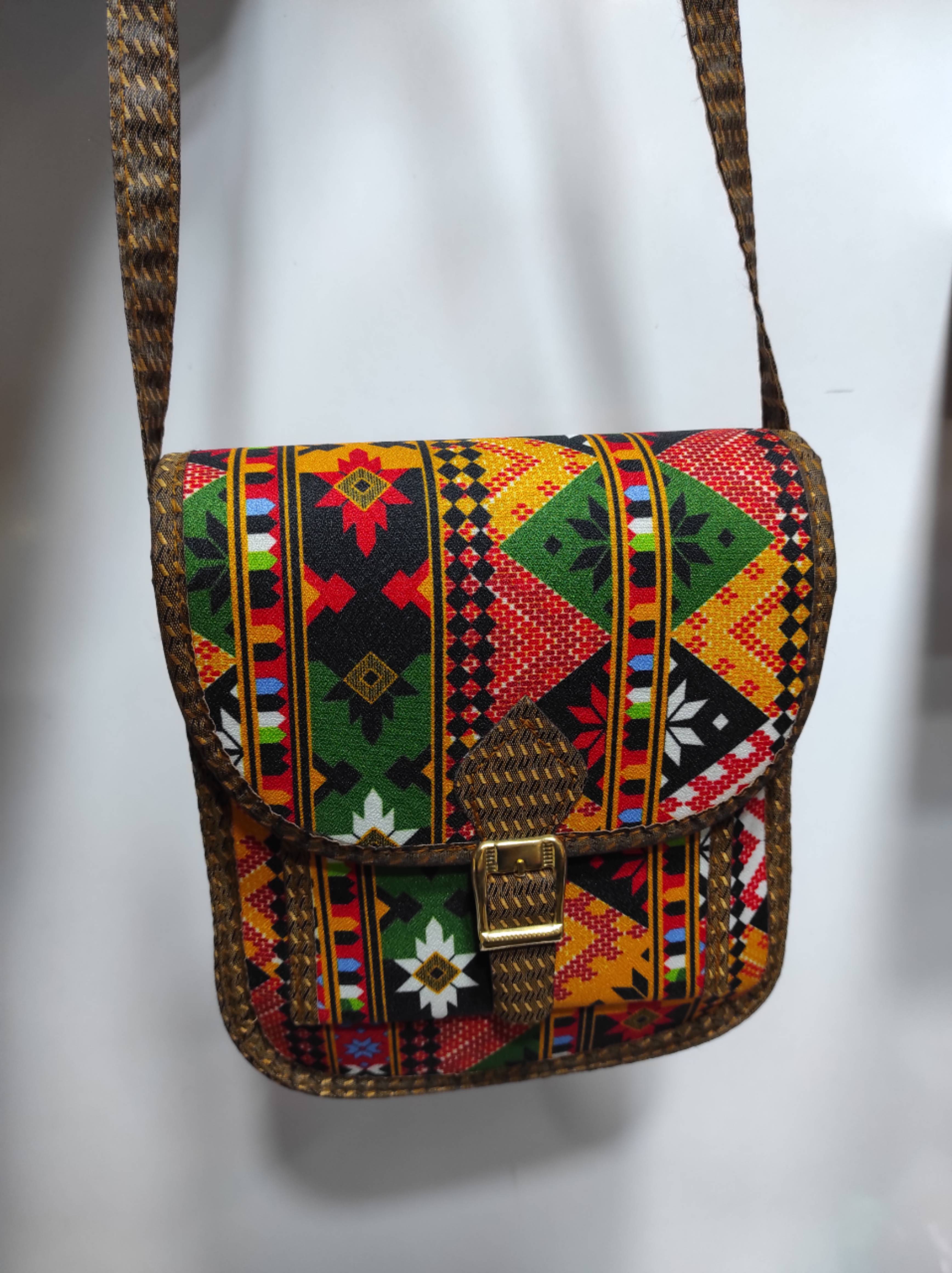 کیف رو دوشی خوشرنگ از صنایع دستی