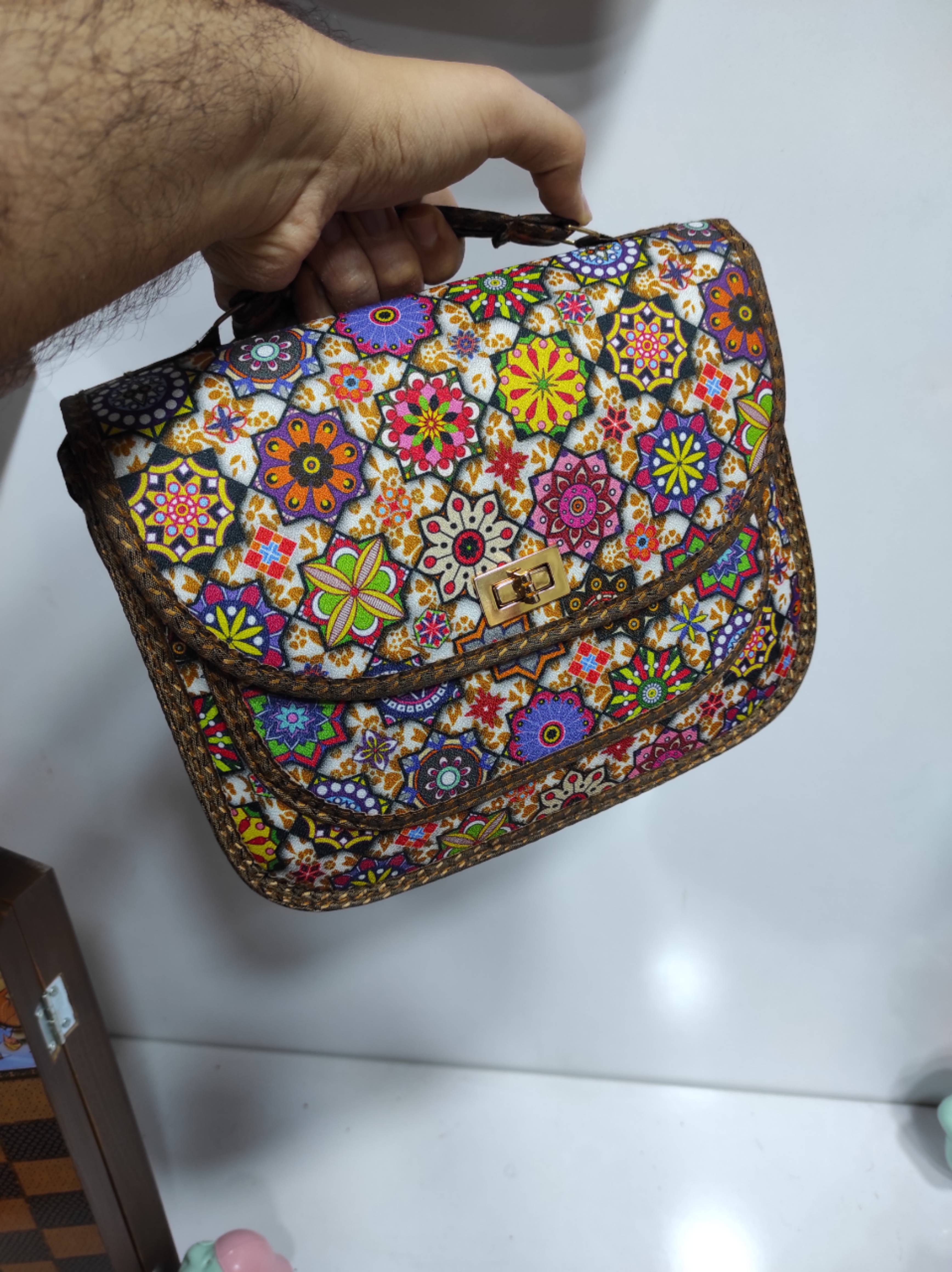 کیف رو دوشی خوشرنگ از صنایع دستی